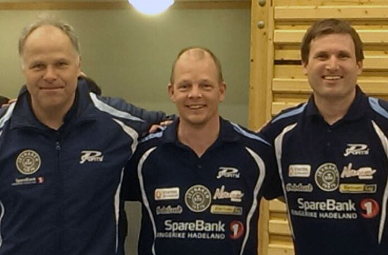 HISTORISKE HELTER: Anton Hoel (fra venstre), Olof Götestam og Terje Herting sikret tidenes første offisielle NM-gull.
