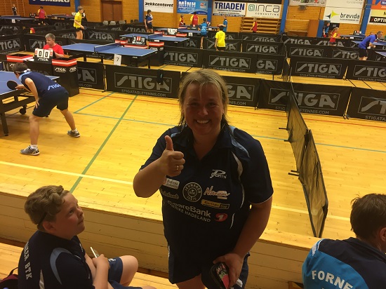 TOMMEL OPP: Lene Jensen strålte etter å ha vunnet kamp i debutstevnet!